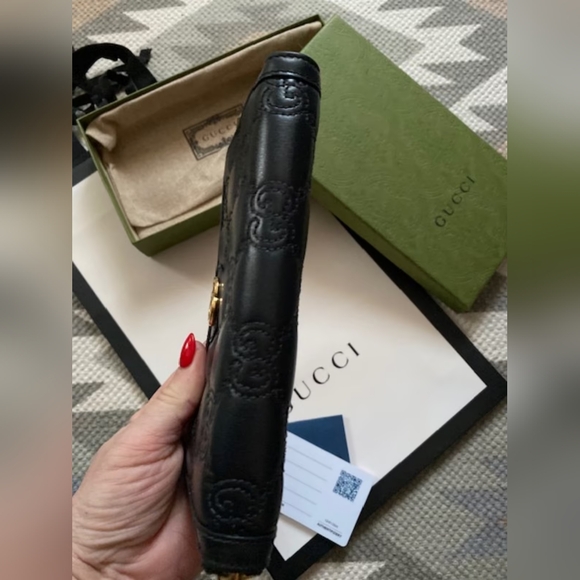 Gucci Black GG Matelasse Wallet - Picture 6 of 7